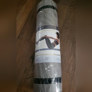 New Exercise/Yoga Mat with Extra Grip 12mm Thick.